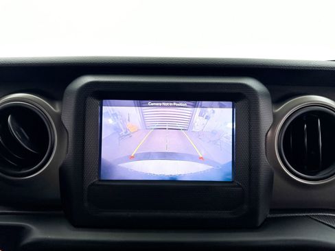 Used 2022 Jeep Wrangler Unlimited Sport AWD/4WD image 21