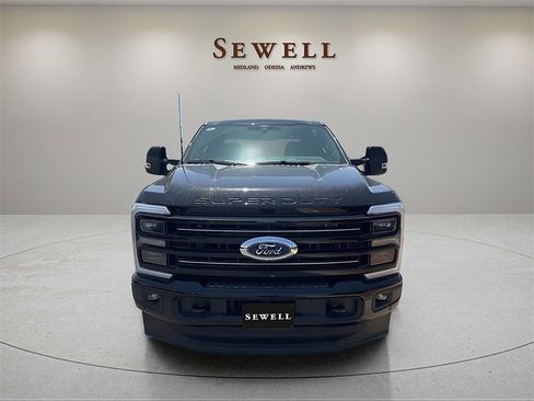 New 2025 Ford F350 Platinum w/ FX4 Off-Road Package image 9