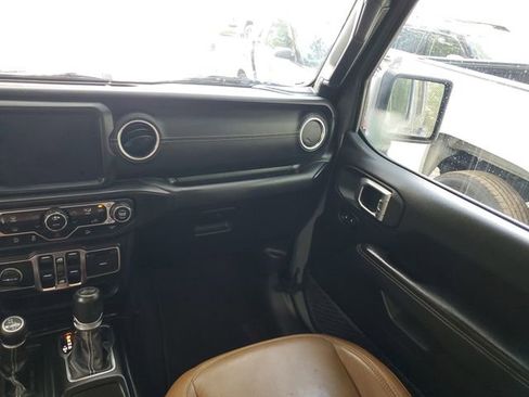 Used 2020 Jeep Wrangler Unlimited Sahara AWD/4WD image 14