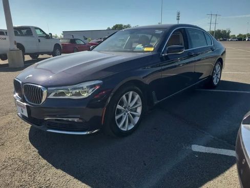 Used 2016 BMW 750i xDrive AWD/4WD image 2