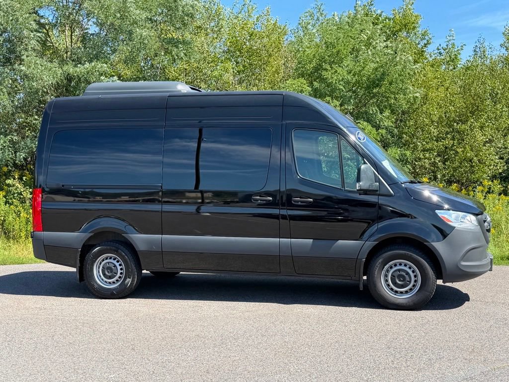 Used 2024 Mercedes-Benz Sprinter 2500 image 22