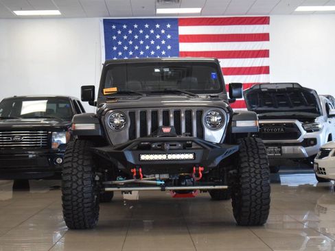 Used 2018 Jeep Wrangler Unlimited Rubicon image 4