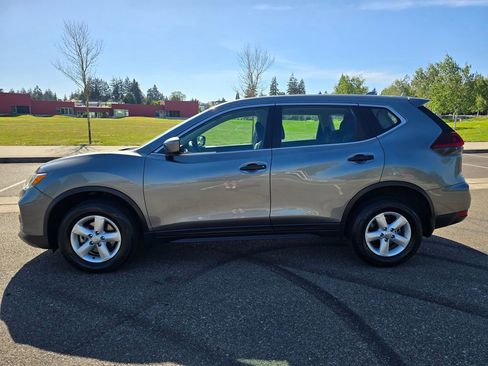 Used 2020 Nissan Rogue S AWD/4WD image 2