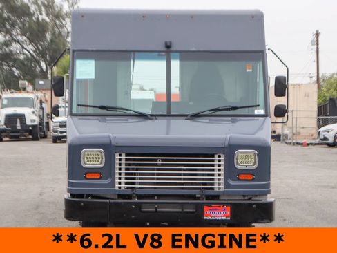 Used 2019 Ford E-450 and Econoline 450 Super Duty RWD image 3