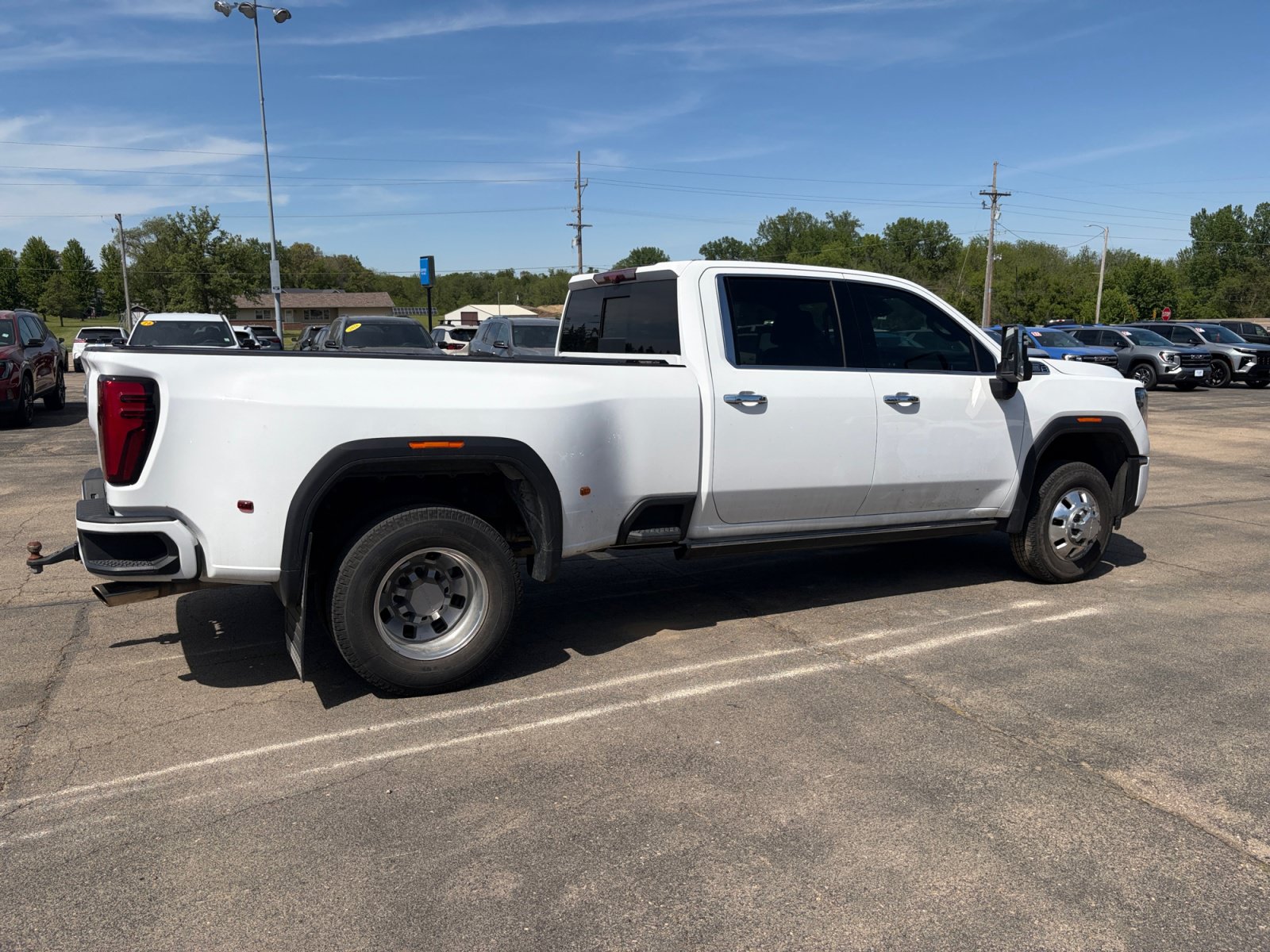 Used 2024 GMC Sierra 3500 Denali w/ Denali Reserve Package AWD/4WD image 25
