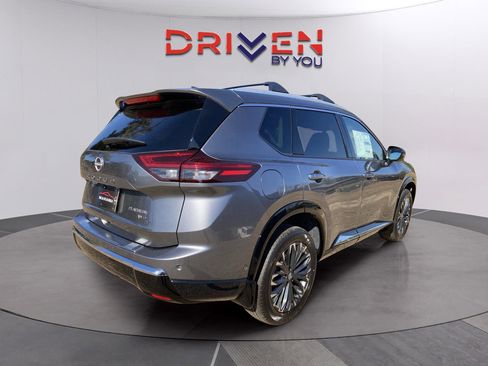 New 2026 Nissan Rogue Platinum w/ Platinum Premium Package image 5