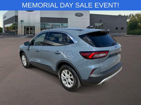 Used 2023 Ford Escape Active AWD/4WD image 8