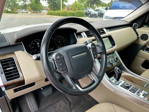 Used 2017 Land Rover Range Rover Sport HSE AWD/4WD image 10