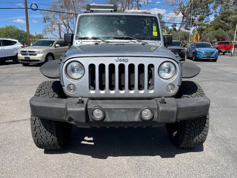 Used 2018 Jeep Wrangler Unlimited Sport S image 8