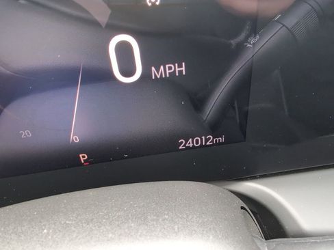 Used 2024 Buick Encore GX Preferred w/ Comfort Package AWD/4WD image 10