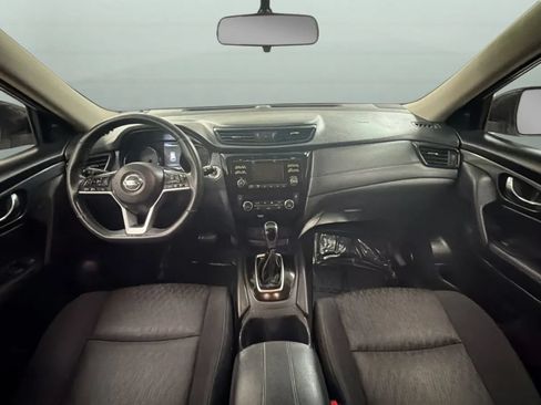 Used 2017 Nissan Rogue SV FWD image 9