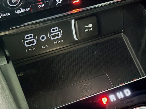 Used 2023 Jeep Grand Cherokee Altitude image 29