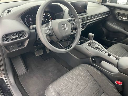 Certified 2023 Honda HR-V LX image 5