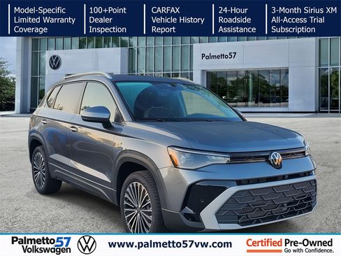 Certified 2025 Volkswagen Taos SE w/ Panoramic Sunroof Package image 1