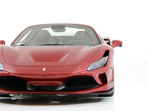Certified 2023 Ferrari F8 Tributo RWD image 21