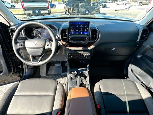 Certified 2024 Ford Bronco Sport Outer Banks w/ Tech Package image 3