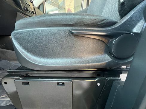 Used 2022 Mercedes-Benz Metris image 17