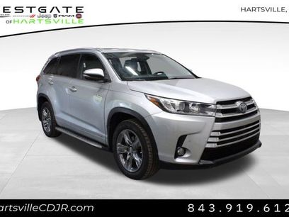 Used 2017 Toyota Highlander Limited Platinum