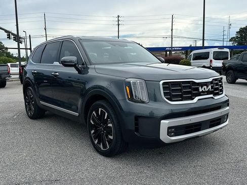 Used 2023 Kia Telluride SX FWD image 2