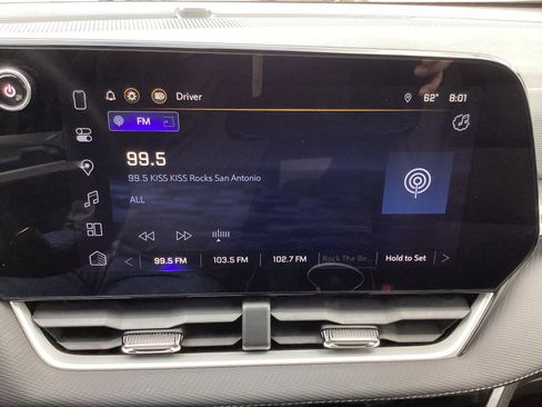 Used 2025 Chevrolet Equinox LT w/ Convenience Package II FWD image 23
