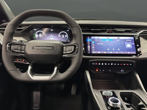 New 2026 Jeep Cherokee Limited AWD/4WD image 11