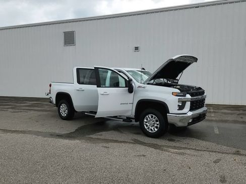 Used 2023 Chevrolet Silverado 2500 LT w/ Convenience Package AWD/4WD image 9