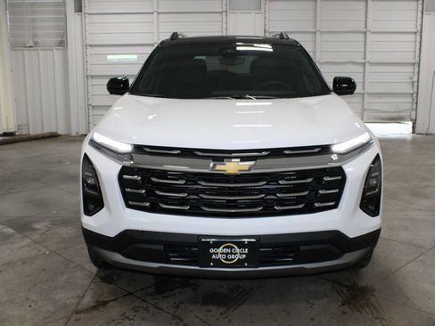 New 2026 Chevrolet Equinox LT w/ Convenience Package II AWD/4WD image 3
