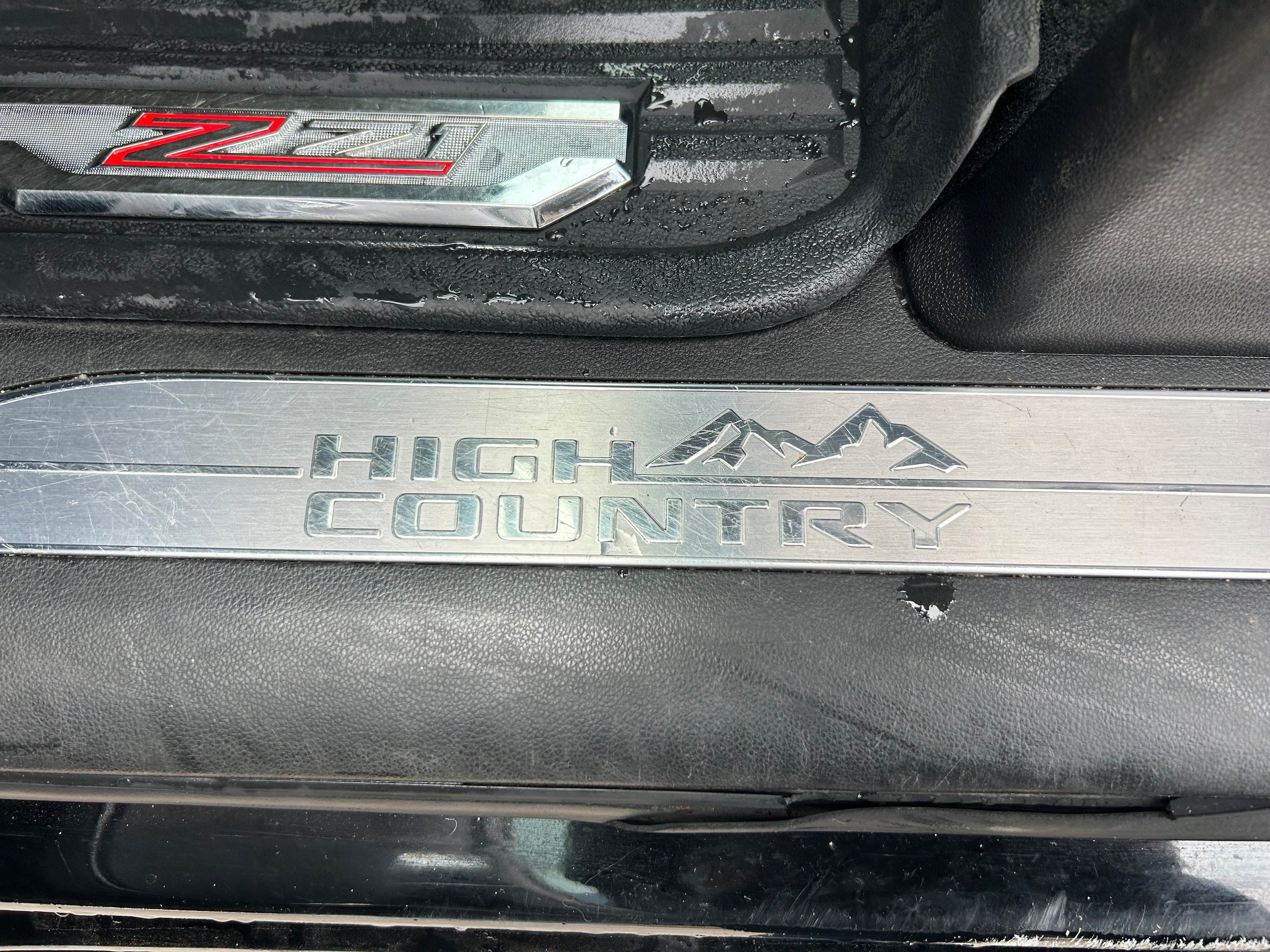 Used 2024 Chevrolet Silverado 2500 High Country w/ High Country Premium Package AWD/4WD image 25