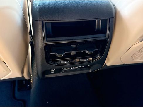New 2024 Jeep Grand Cherokee Limited AWD/4WD image 27