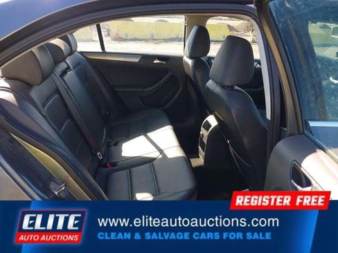 Used 2015 Volkswagen Jetta SE image 15