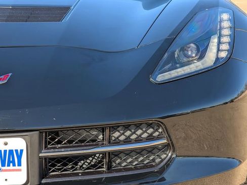 Used 2017 Chevrolet Corvette Stingray Coupe w/ 1LT image 8