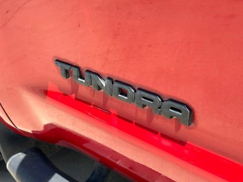 Used 2017 Toyota Tundra SR5 w/ SR5 Upgrade Package RWD image 14