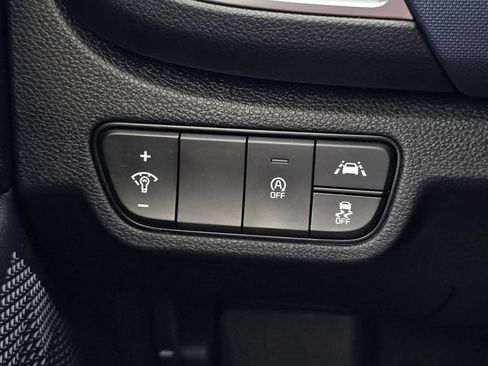 Used 2023 Kia Seltos S FWD image 19
