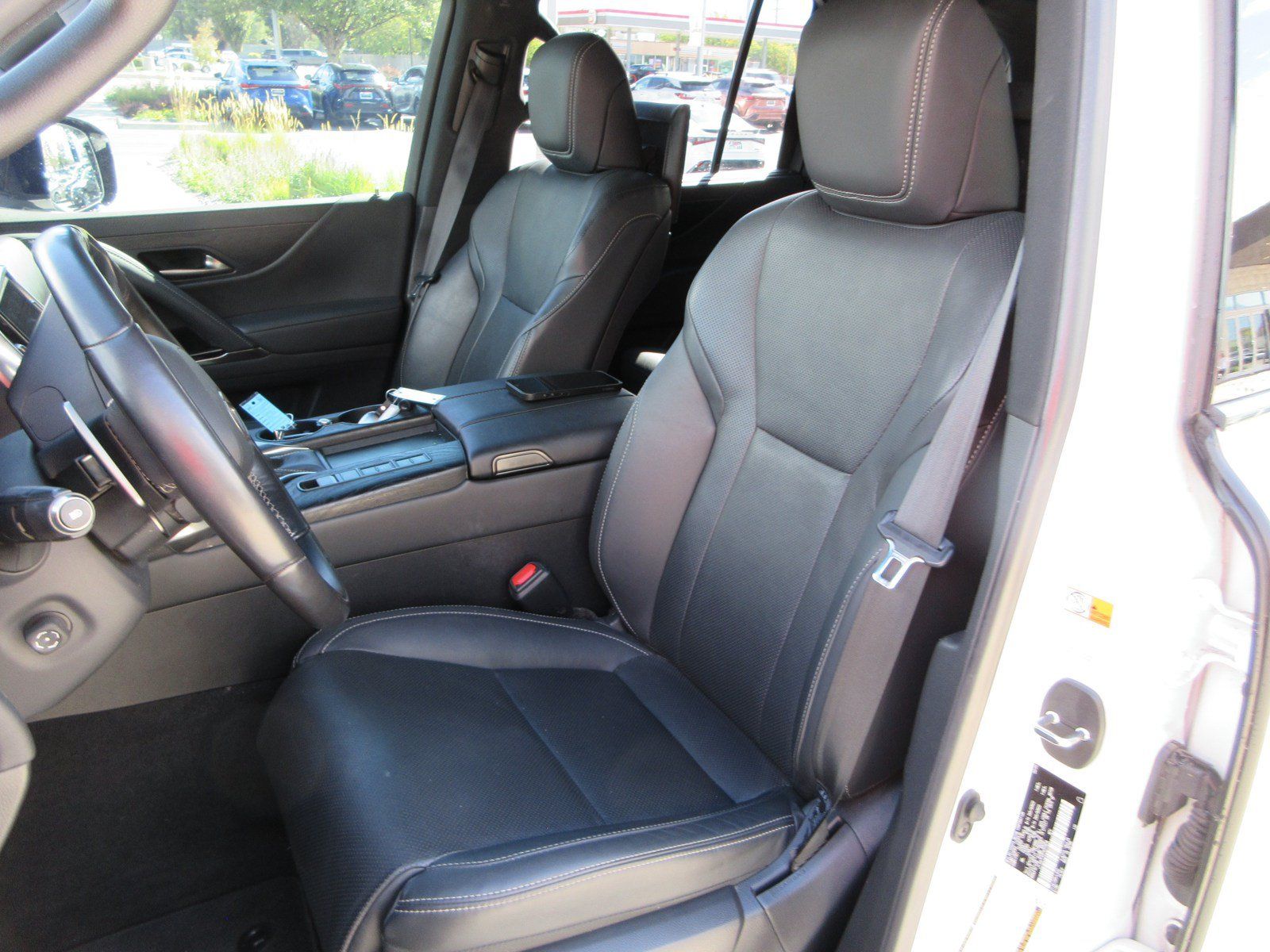 Used 2023 Lexus LX 600 4WD w/ Appearance Package image 20