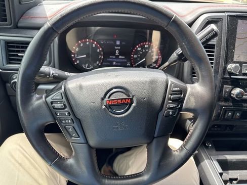 Used 2021 Nissan Titan PRO-4X w/ Pro-4x Convenience Package AWD/4WD image 20