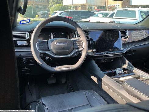 Used 2022 Jeep Wagoneer Series III w/ Premium Group I RWD image 12