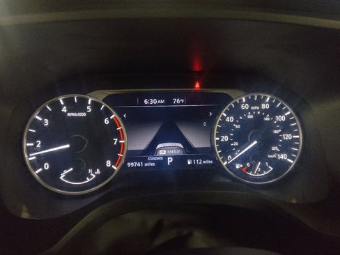 Used 2022 Nissan Rogue SV FWD image 23