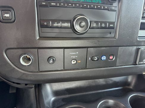 Used 2022 Chevrolet Express 2500 w/ Driver Convenience Package RWD image 14