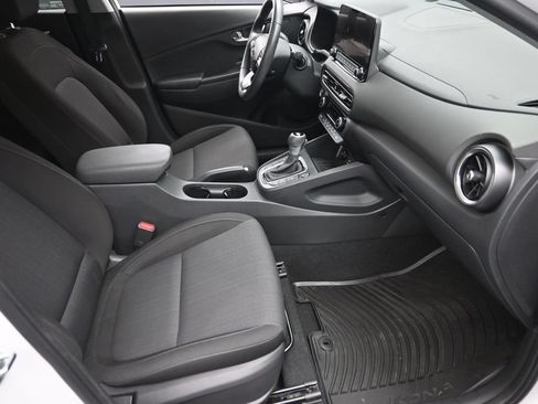 Used 2023 Hyundai Kona SEL w/ Convenience Package AWD/4WD image 9