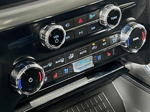 New 2025 Ford F150 Lariat w/ Equipment Group 502A High image 17