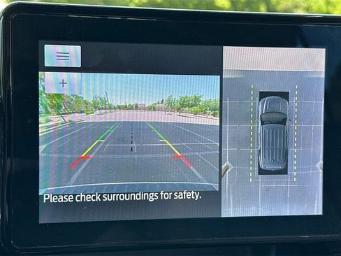 Used 2022 Ford Explorer Limited w/ Equipment Group 301A image 30