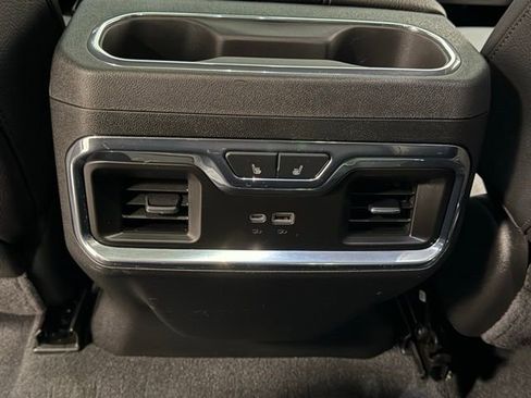 Used 2024 GMC Sierra 3500 Denali w/ Denali Reserve Package image 37