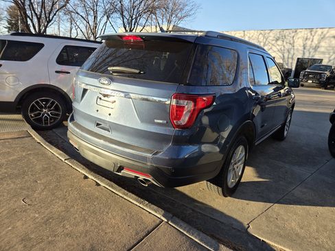 Certified 2018 Ford Explorer XLT w/ Equipment Group 202A image 7