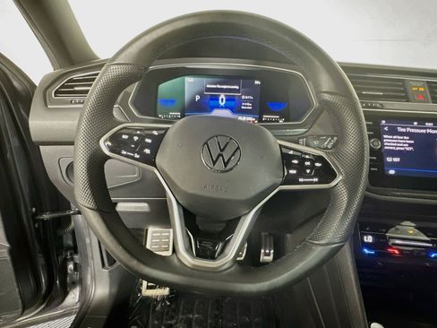 Used 2022 Volkswagen Tiguan SE R-Line FWD image 15