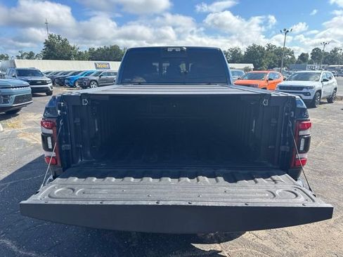 Used 2022 RAM 3500 Limited AWD/4WD image 5