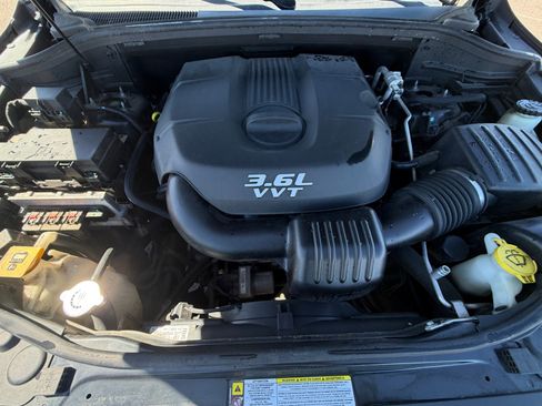 Used 2012 Jeep Grand Cherokee Laredo w/ Laredo E Group image 34