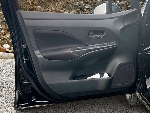 Used 2021 Nissan Versa SV image 21