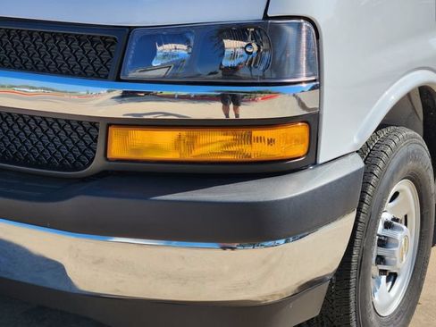 New 2025 Chevrolet Express 3500 w/ Power Convenience Package RWD image 15