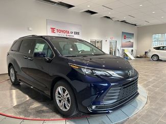 New 2026 Toyota Sienna XLE video 1