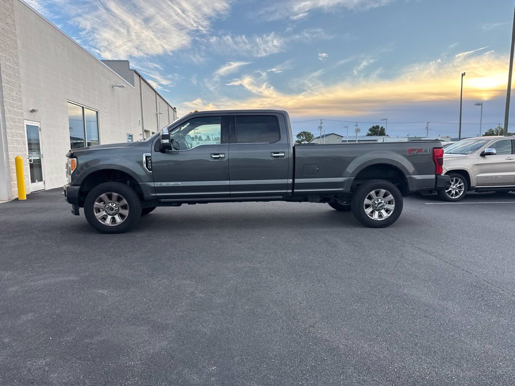 Used 2019 Ford F350 Platinum w/ Platinum Ultimate Package AWD/4WD image 3
